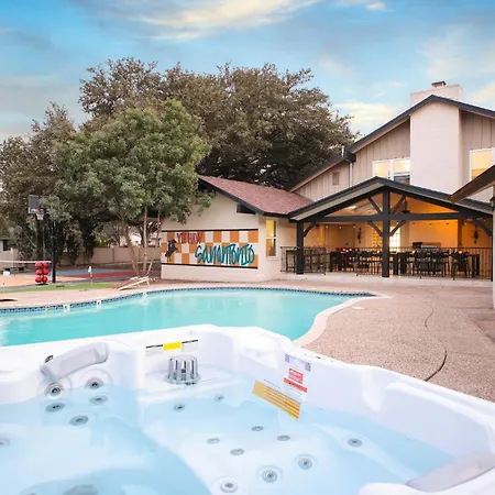 Sleeps 16 Private Pool Sport Court Hot Tub Arcade Villa